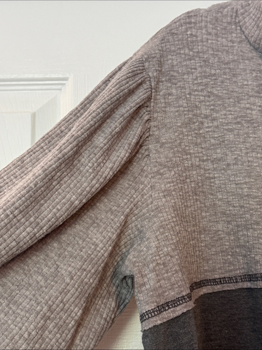 POL Two-Tone Gray Henley Hooded Pullover - Picture 5 of 8